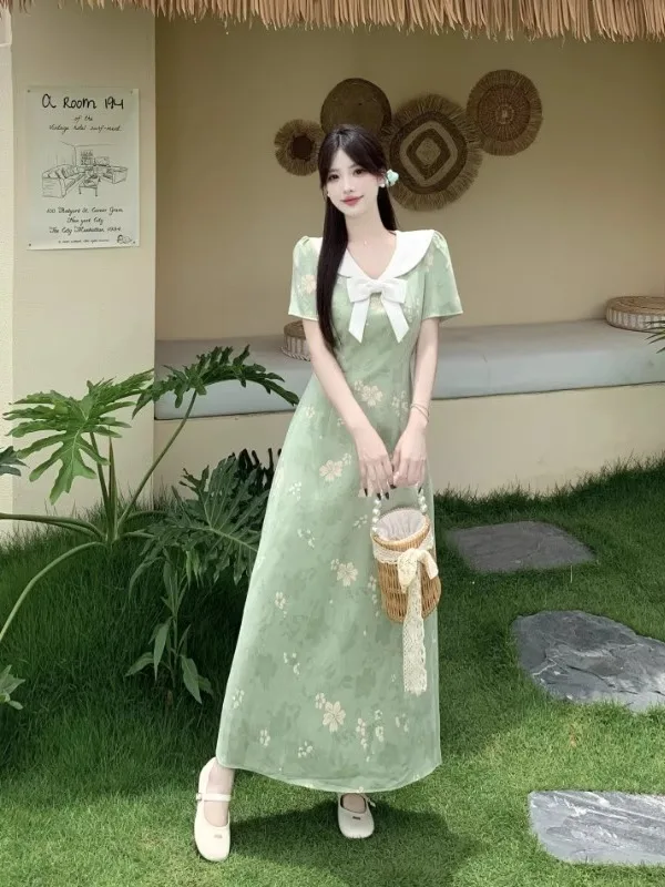 

plus Size Green Floral Print Dress Women's Summer High Waist A-Line Skirt Slimming Effect Casual Wear Short Sleeve V-Neck