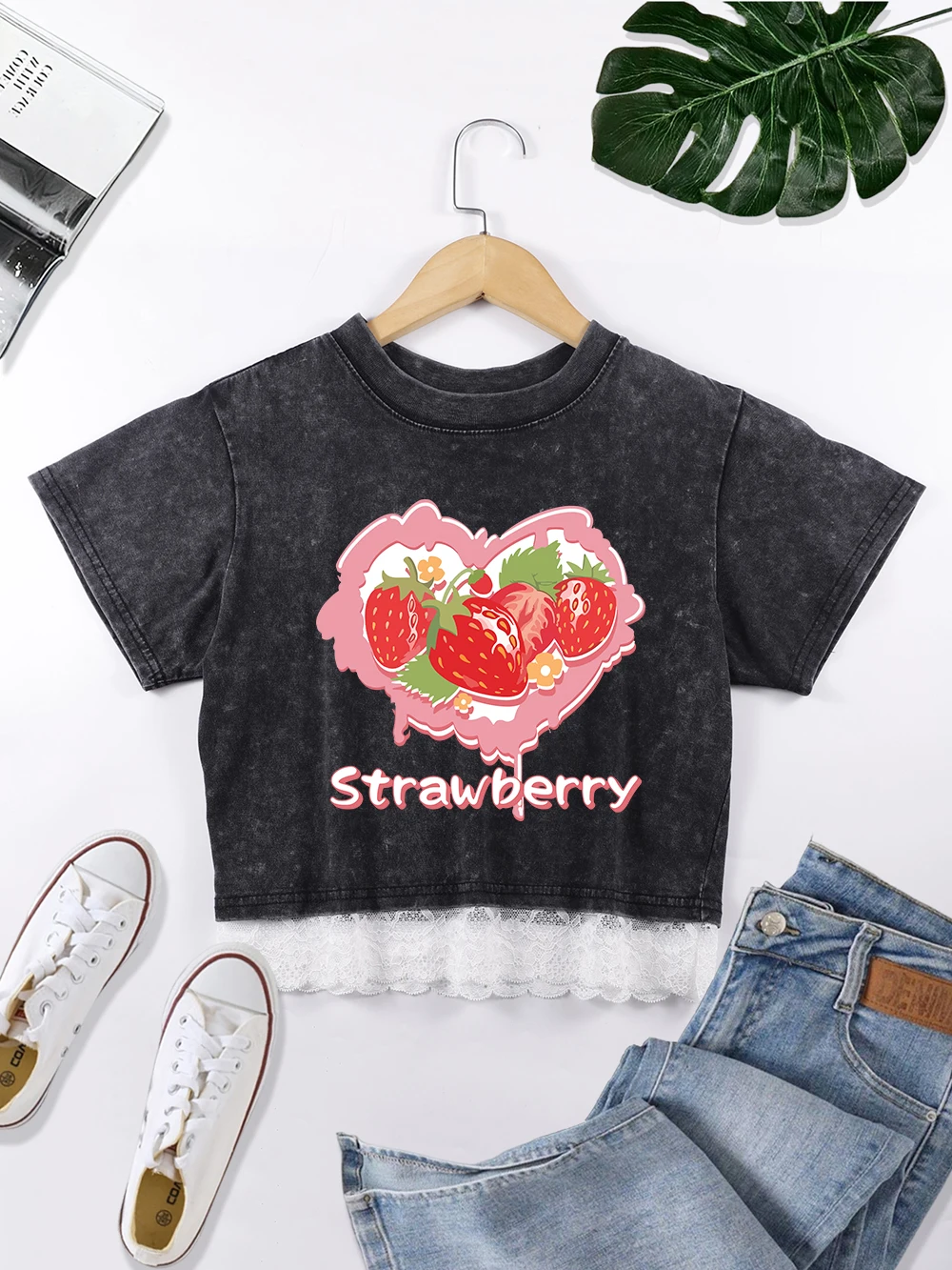 

Heart Strawberry Printed Cotton Crop Tops Trend Summer Lace Hem Washed T-Shirts Distressed O-Neck Short Sleeve Casual Clothes