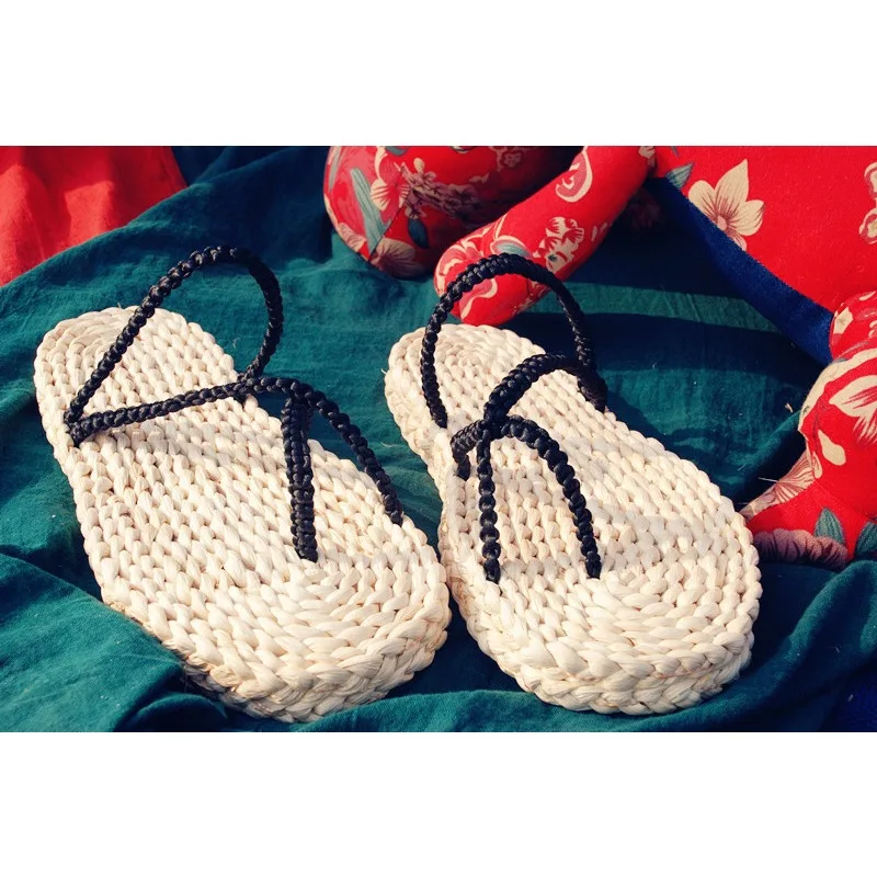 Anime Cosplay Buty Sandały ze słomy z czarnymi plecionymi paskami Wygodne letnie klapki dla mężczyzn i kobiet