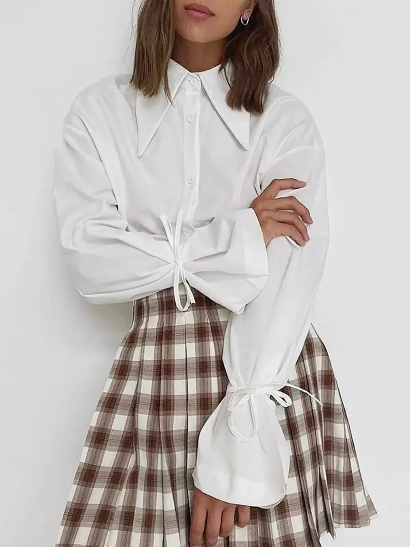 

Женская повседневная рубашка с длинным рукавом, осенний простой базовый топ на пуговицах с бантом и лацканами спереди на шнуровке