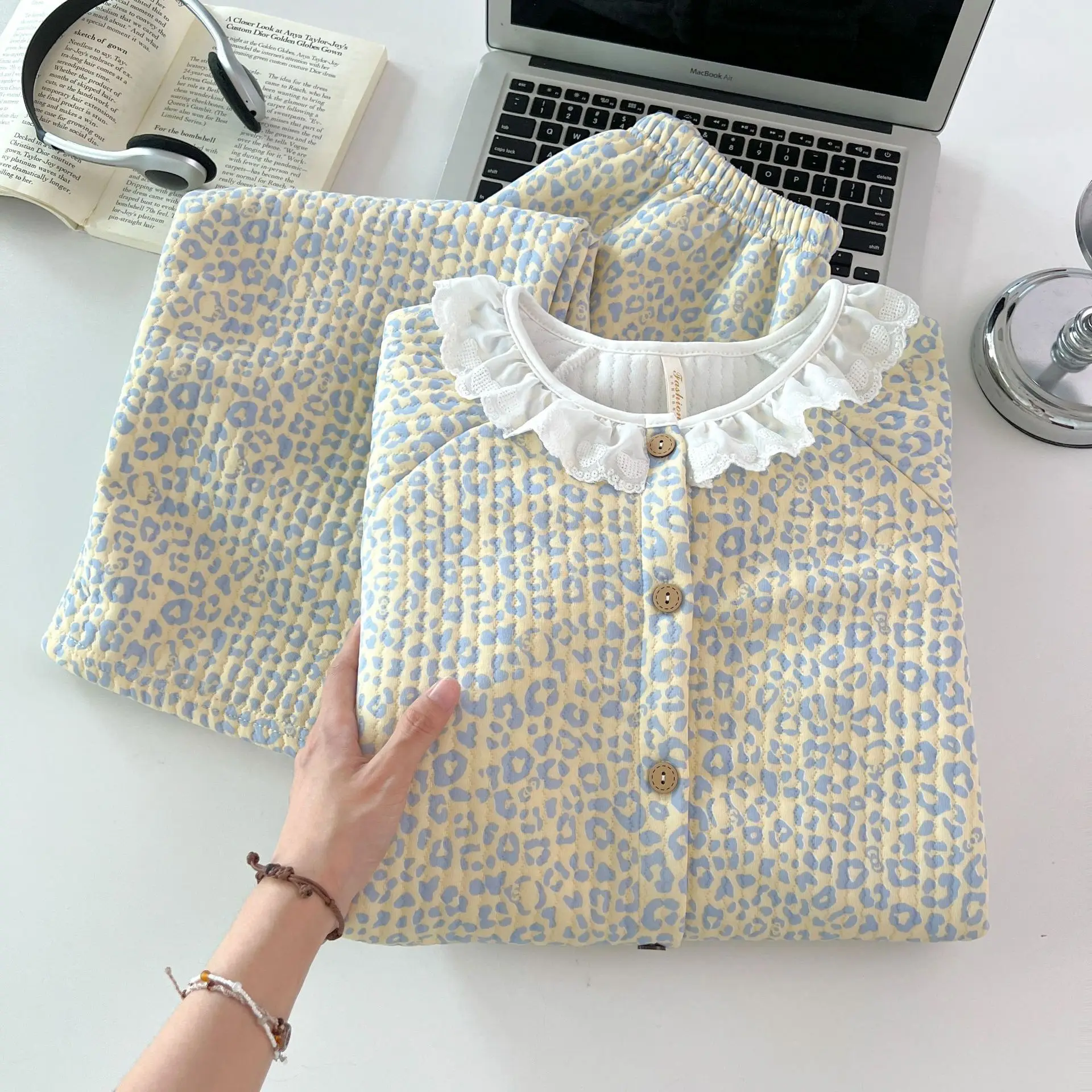 Sweet-Style Floral Pajamas For Women, Long-Sleeve, Thickened With Air-Layer Padding For Warmth, Autumn And Winter Homewear
