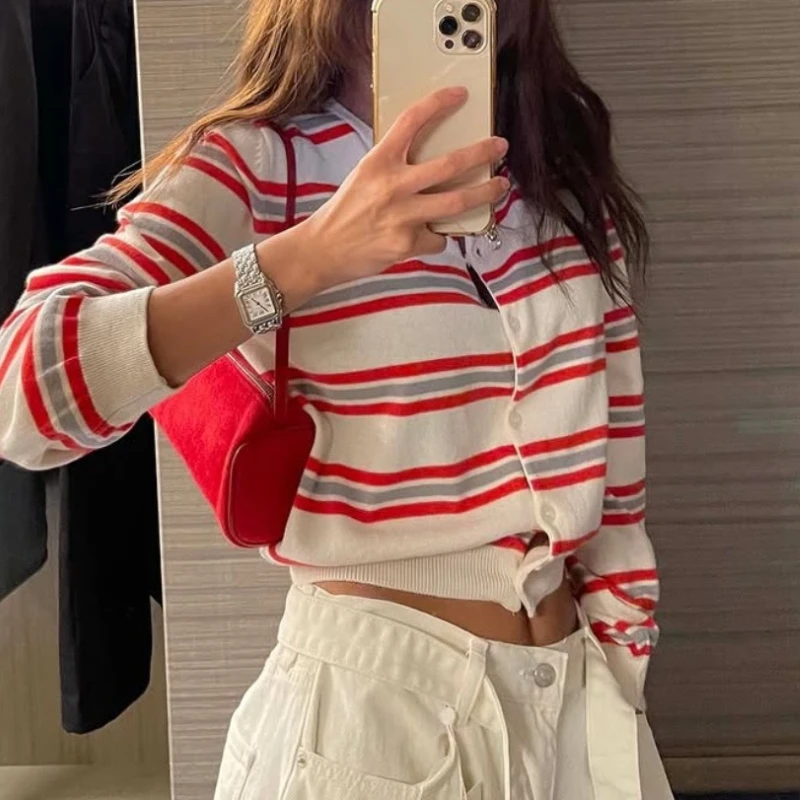 

2026 Spring New Niche Contrasting Striped Buckle Gentle Knitted Cardigan Thin Jacket for Women