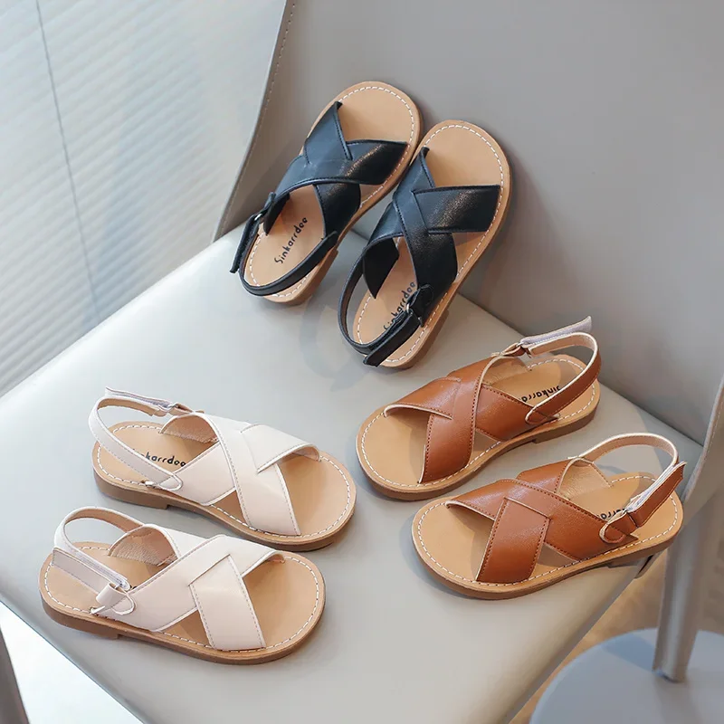 

Летние детские повседневные однотонные милые резиновые тапочки с круглым носком, удобные и красивые детские сандалии на плоской подошве, детская обувь