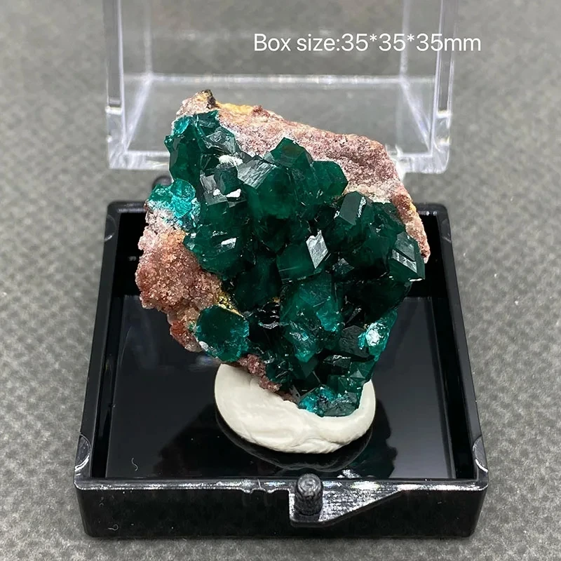 100% Natural Congo green Dioptase Mineral specimen stones and crystals quartz + box size:35*35*35mm