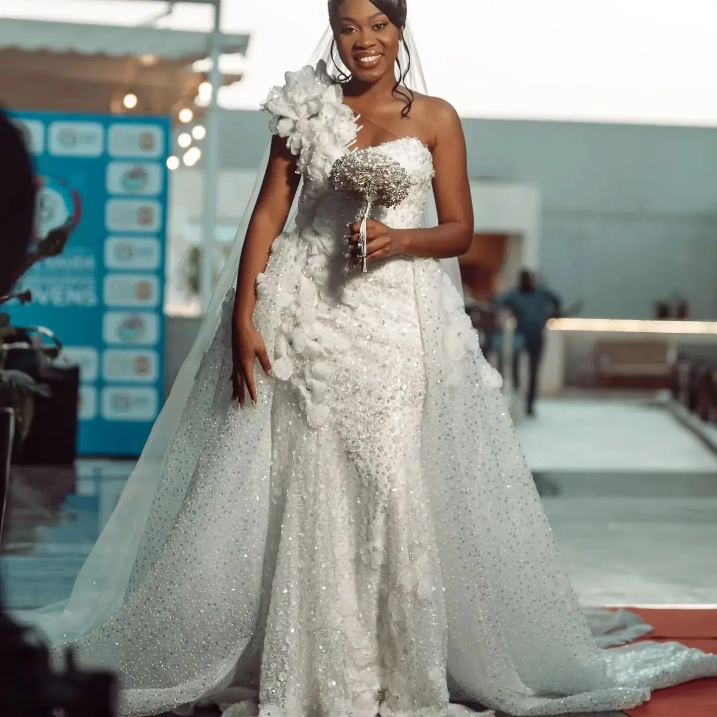 

2026 Aso Ebi Plus Size Ivory Mermaid Wedding Dresses Lacefull Flowers Detachable Train Bridal Gowns Dress Vestidos De Novia