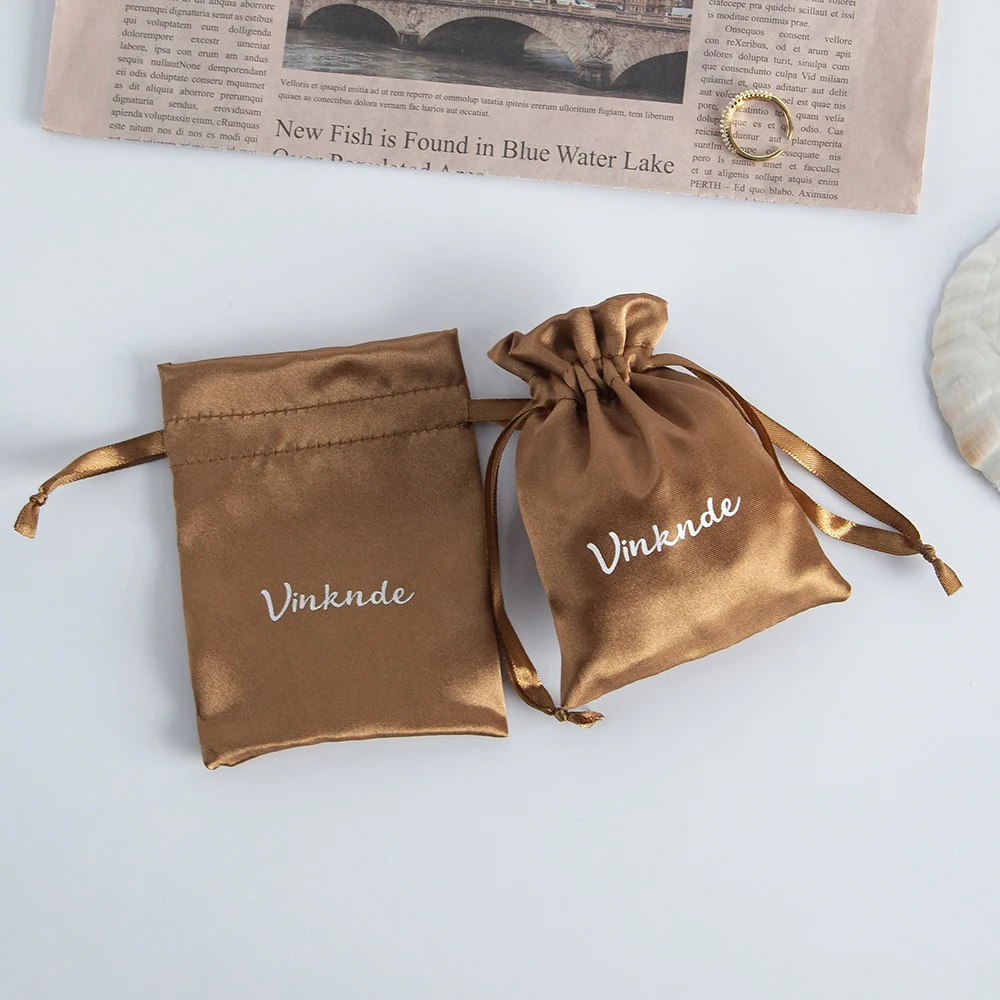 Imagem -04 - Drawstring Satin Silk Bolsa Custom Logo Bolsas Anéis Embalagem de Jóias Wedding Favor Gift Storage Bags 100 Pcs por Lote