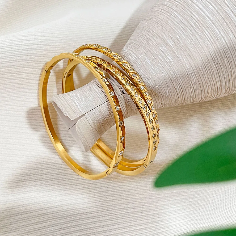 GHIDBK Water Resistant Stainless Steel 18K Pvd Gold Plated Pave Round Zircon Stackable Wrist Bangle Bracelets Women Fashion gift