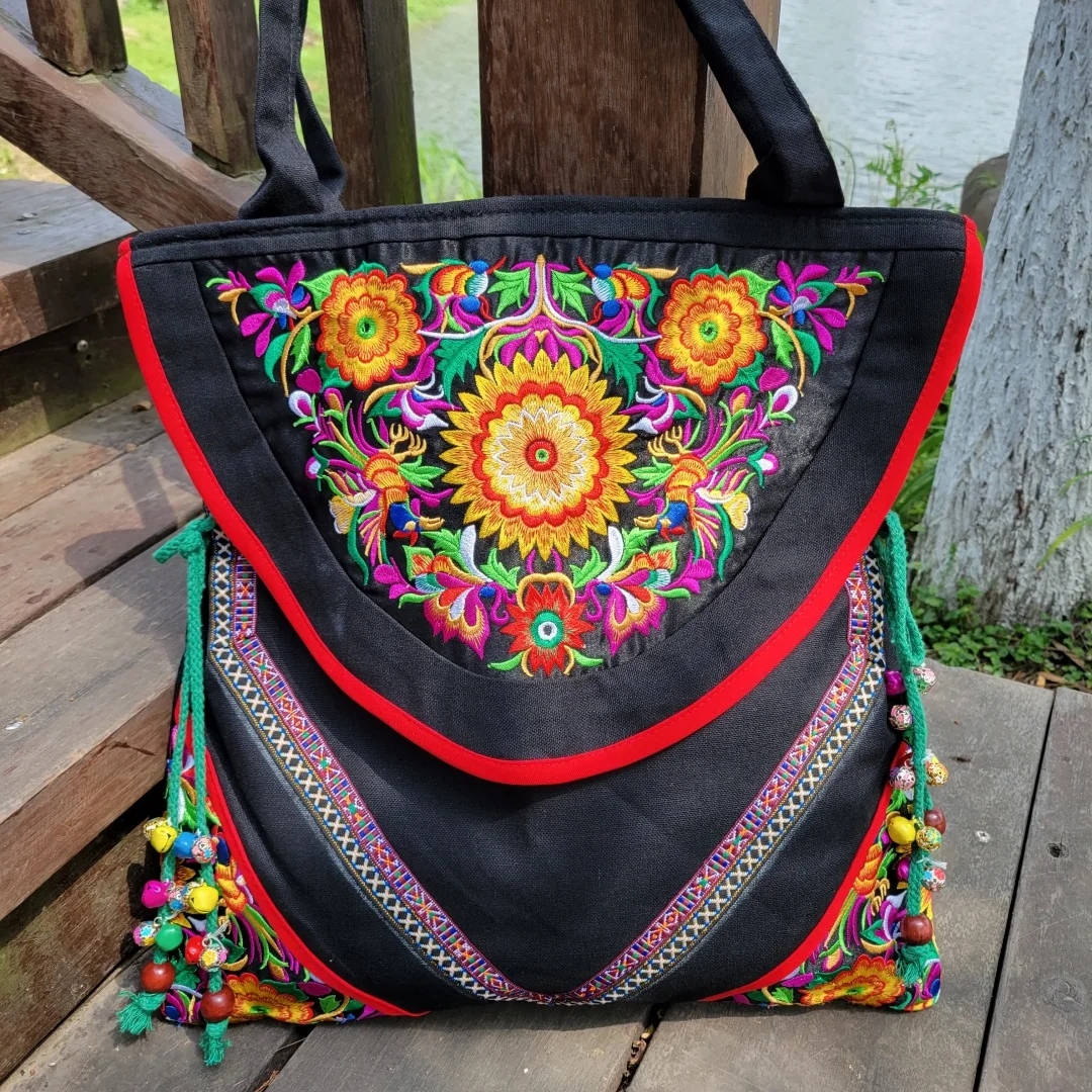 New Hmong embroidery bags for women ethnic style handmade canvas Large women shoulder Bags Vintage women bag