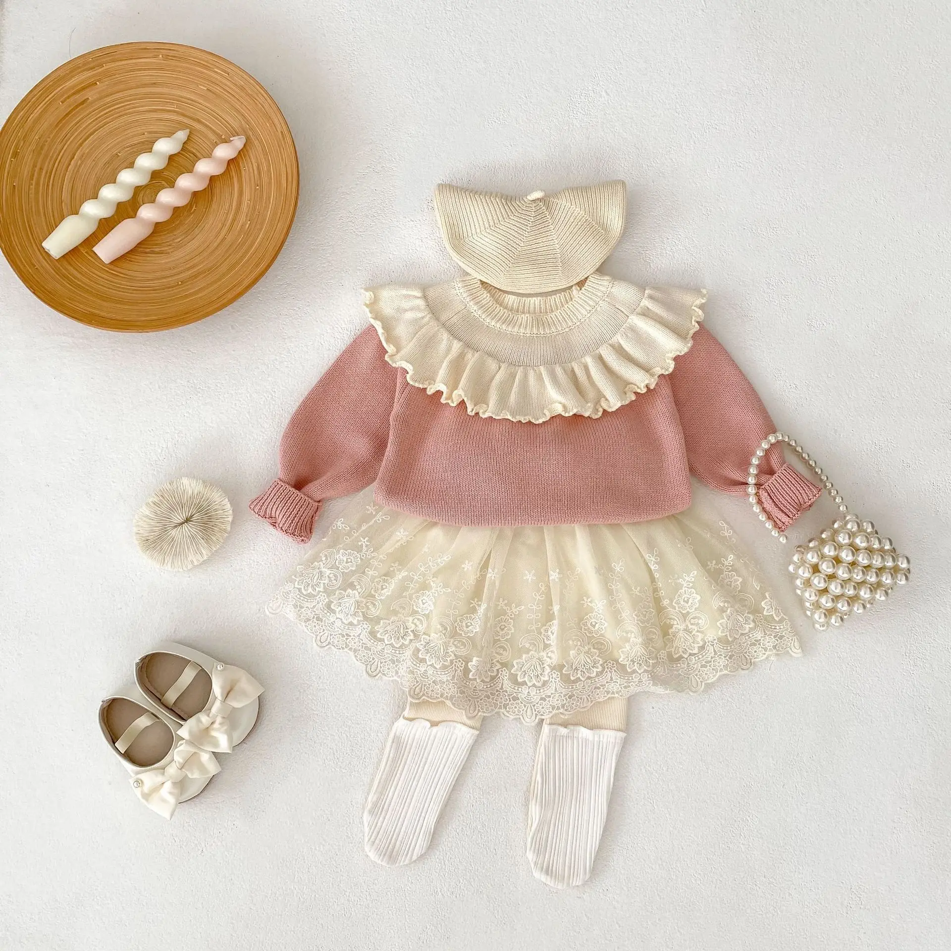 

2025 Autumn Outfit New Versatile Baby Girl Retro Lace Lace Lace Short Skirt Half Body Stylish Cute Short Skirt