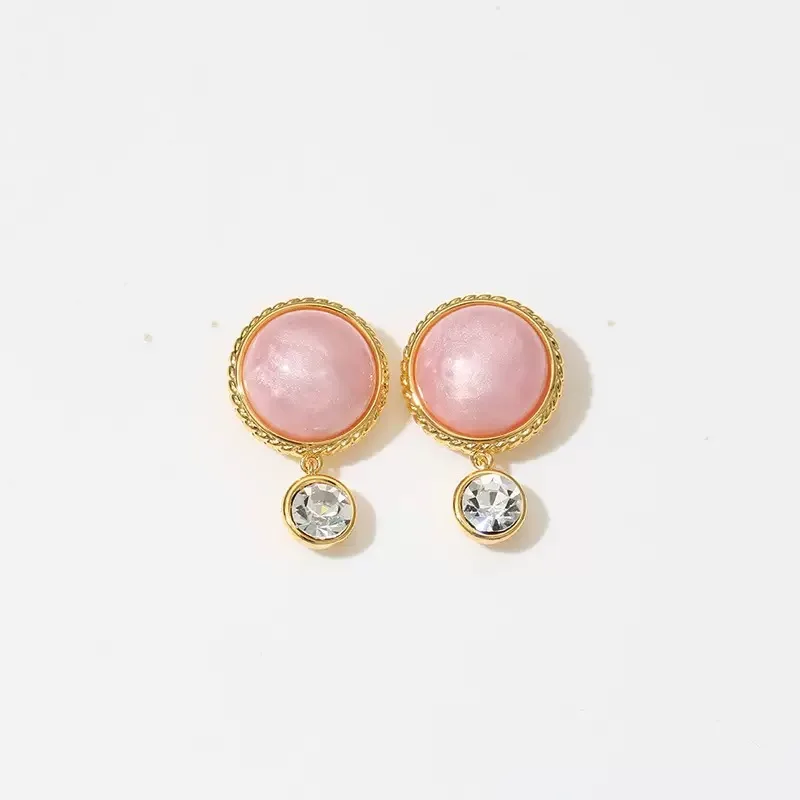 أقراط مستوحاة من الطراز القديم للنساء، حدود ذهبية ملتوية مع أقراط متدلية كريستالية صغيرة، مجوهرات متدلية للمناسبات الخاصة #4