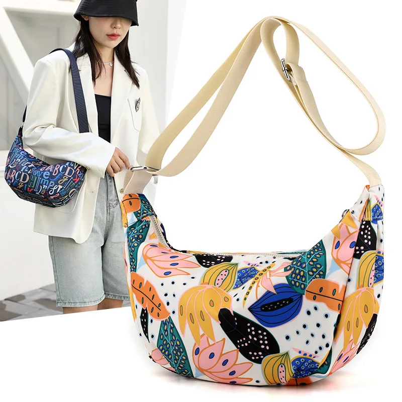 Crossbody Bag for Women 2023 New Fashion Nylon Printing Middle aged Mom's Bag Casual Large Capacity One Shoulder Dumpling Bag