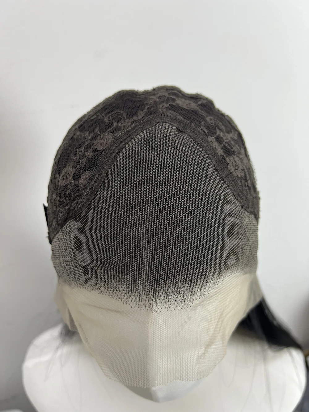 Braune schwarze Perücke für Frauen, 13 x 4 HD-Perücken, Spitze-Frontal, 66 cm langes Haar, synthetische Perücken, Cosplay, verschiedene Verwendung, gerade Spitzenperücken, Perücken