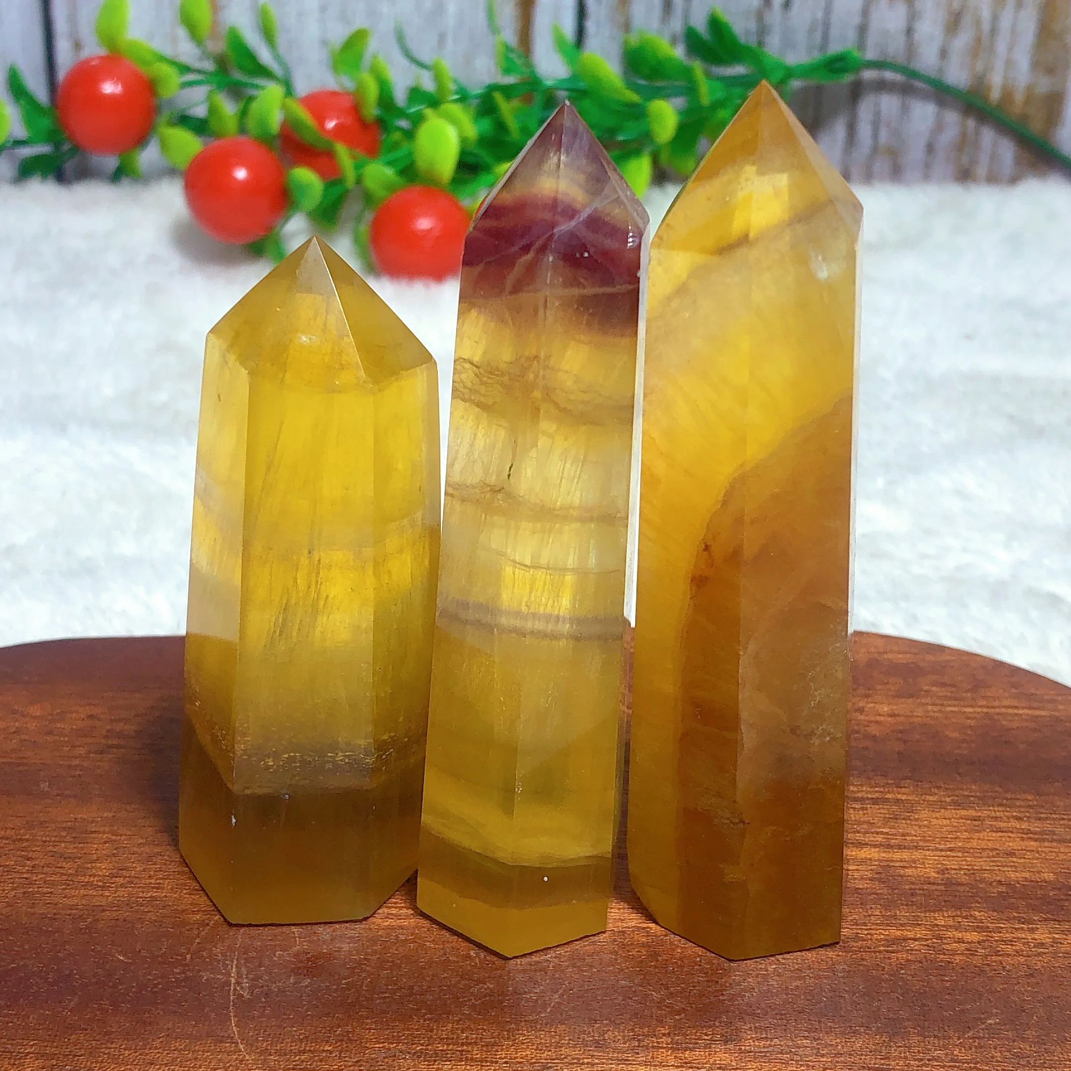 Natural Crystals Yellow Fluorite Flashy Tower Painting Gemstone Home Decorations Bounding Energy Holiday Gift