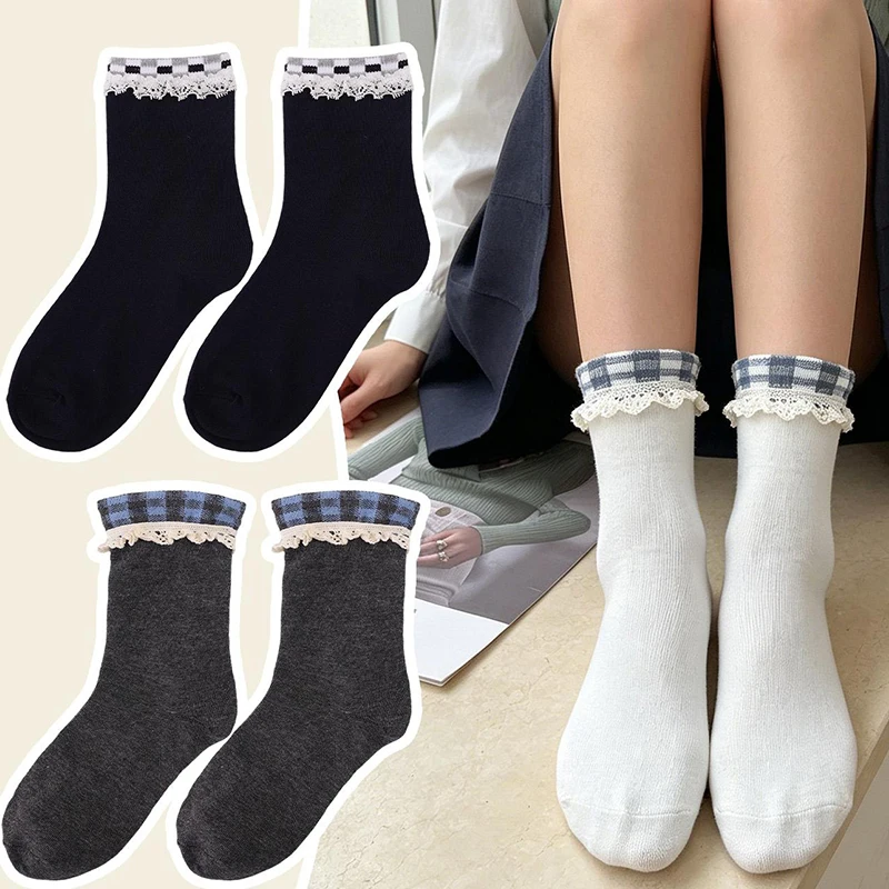 Cute Checkered Lace Socks Women Mid Calf Breathable Polyester Soft Elastic Comfortable Fashion Socks Sweet Style Casual Elastic