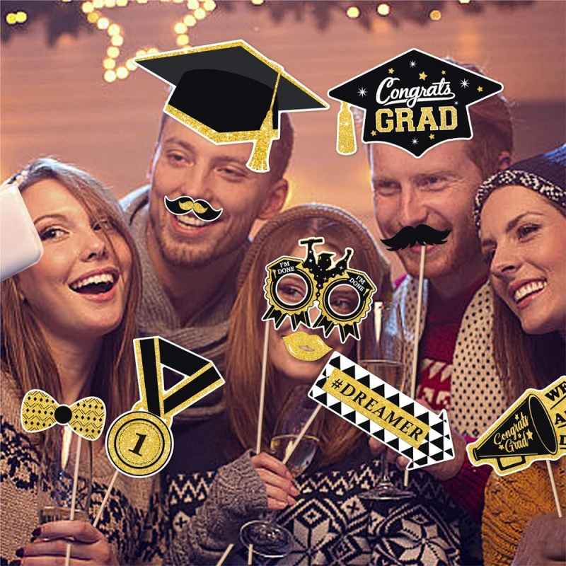 Kit de accesorios para fotomatón de graduación, 28 piezas, letrero para posar en fiestas de graduación, decoraciones de fotografía de graduación DIY para adultos y niños