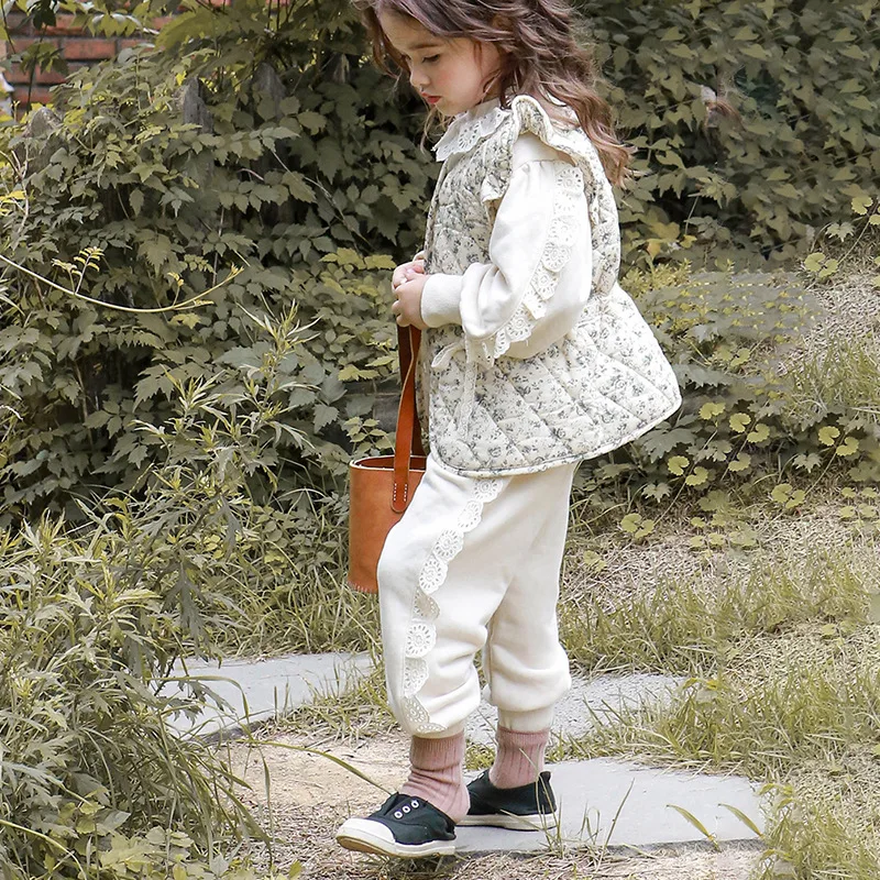 

Новые корейские осенние штаны для маленьких девочек с эластичной резинкой на талии, однотонные штаны для маленьких девочек, штаны с кружевной отделкой для девочек от 2 до 8 лет