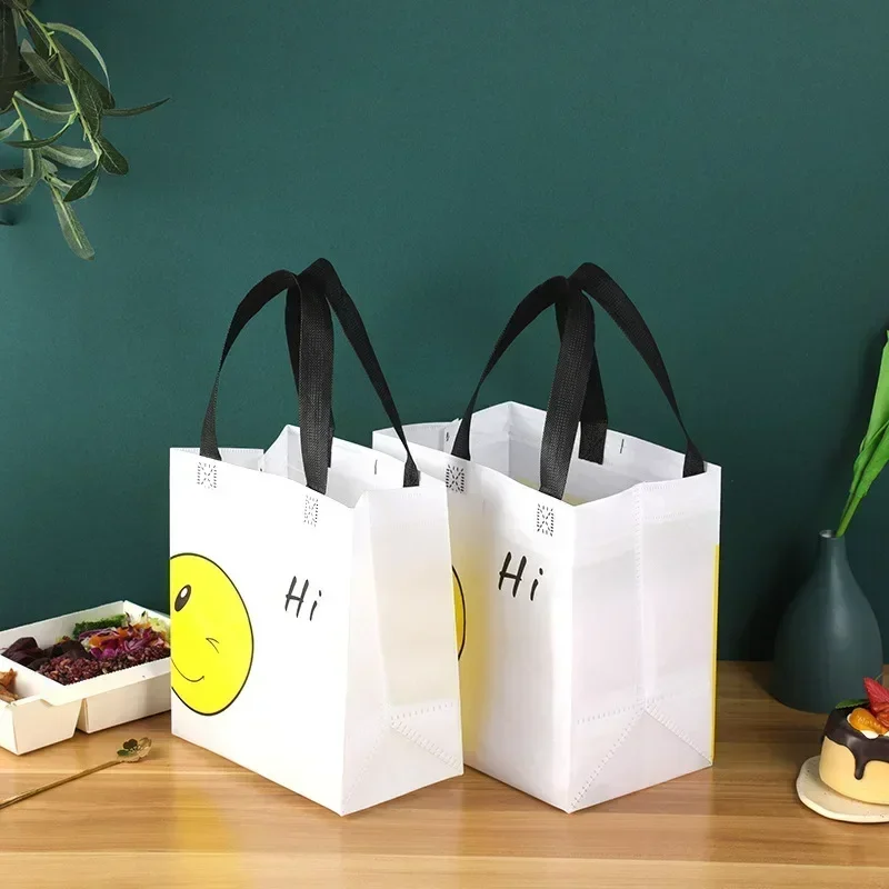 Smiling Face Non-woven Takeaway Packaging Bags Clothing Portable Packaging Bags Gift Giving Exquisite Gift Packaging Bags