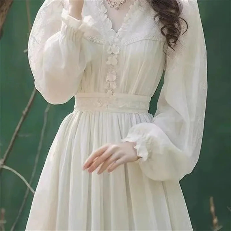 Thick French Style Floral White Dress With Added Velvet Winter 2025 New Women's Clothing Princess Ancient Jacquard Dress XXXL