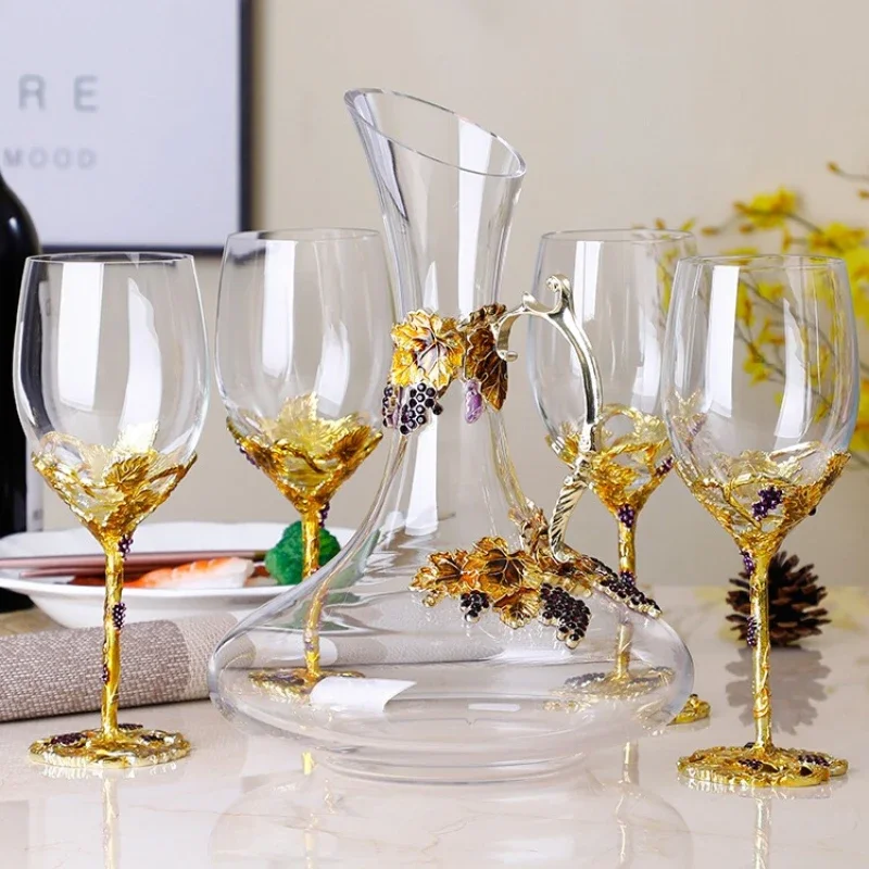 

Crystal glass wine glass goblet