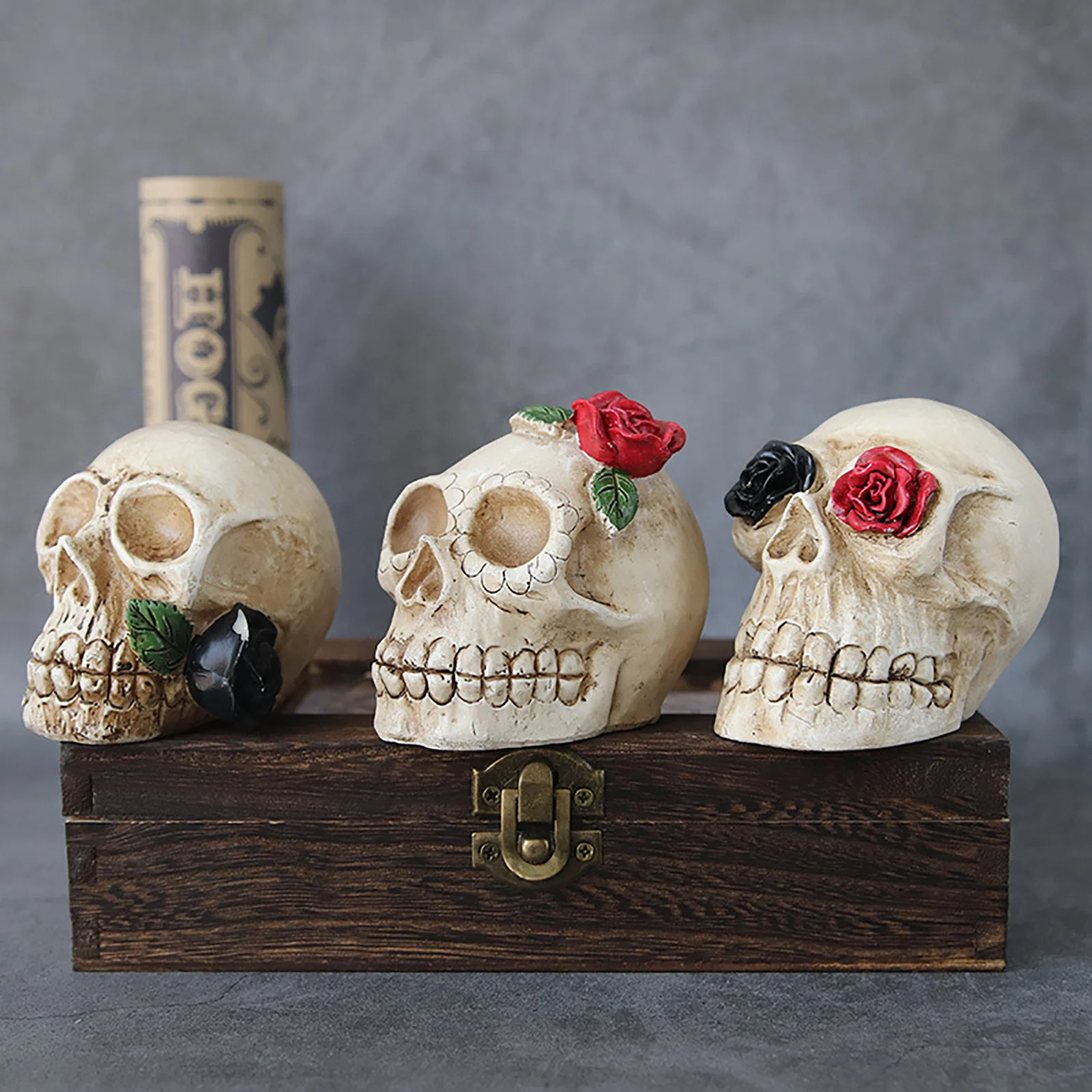 Halloween Skeleton Head LED Light Resin Horror Skull Statue with Flowers Night Lamp Home Ornament Halloween Bar Party Decoration