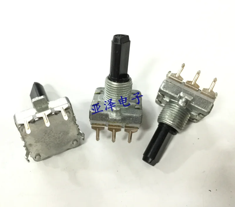 

3PCS/LOT EC16 Rotating Audio Digital Rotary Potentiometer 24 Positioning Number 24 Pulse Number Axis Length 20MM