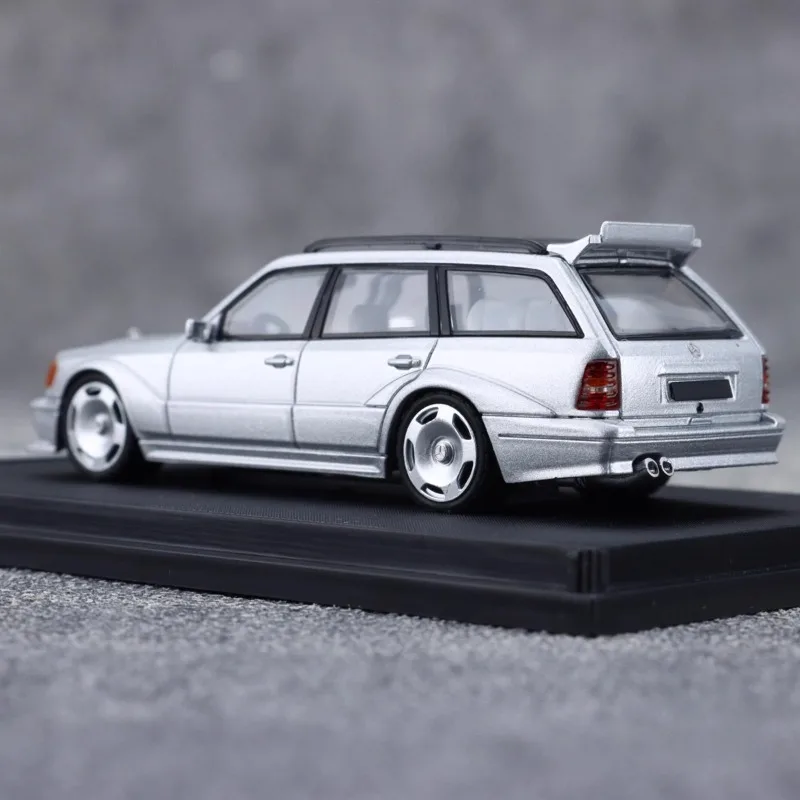 مورتال 1/64 بنز S124 MODEII EVO2 لعبة معدنيّة سيارة دييكاست نموذج معدني الهدايا