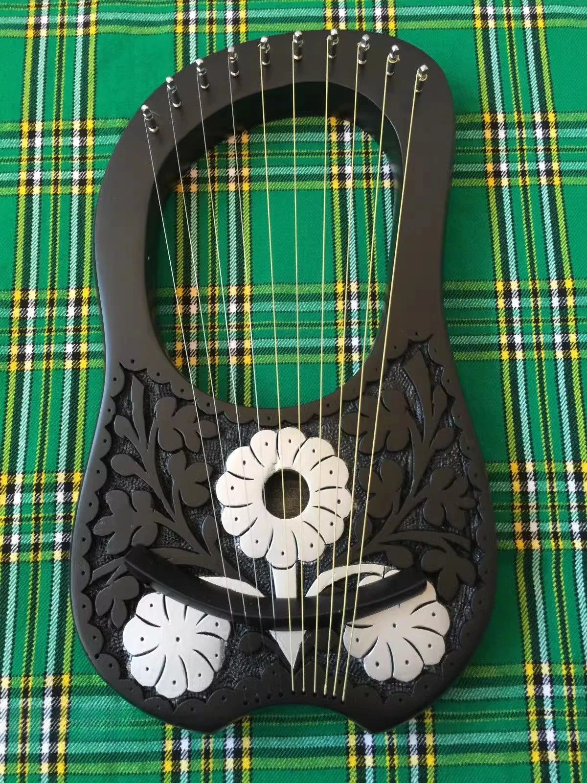 23 lyre, small harp 10 strings, handmade piano