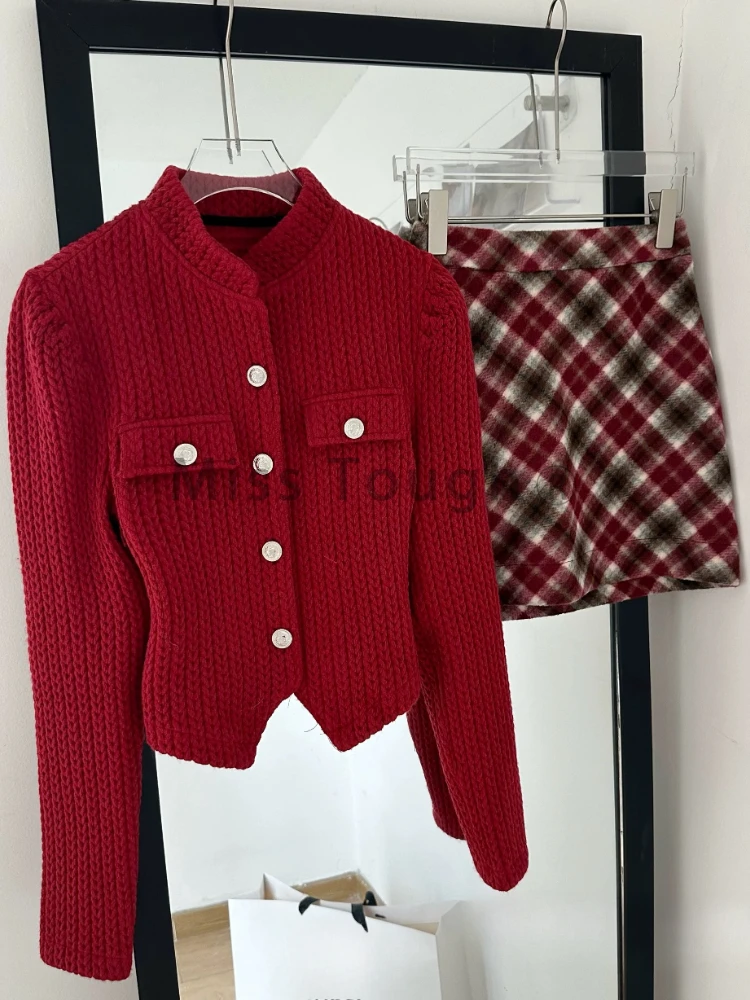 Inverno 2024 vermelho vintage xadrez saia terno feminino natal camisola curta + doce mini saia de malha moda coreana novos conjuntos de duas peças