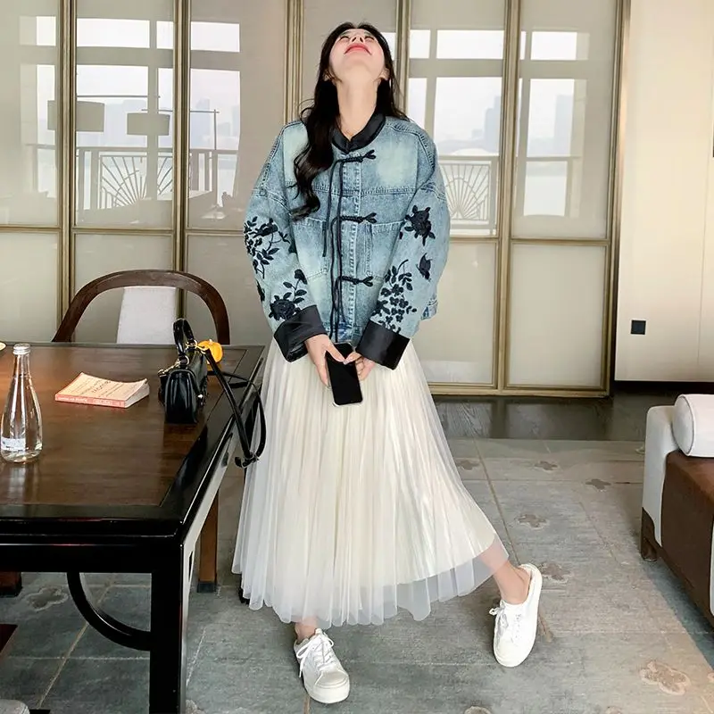 New Chinese Style Embroidery Denim Jacket for Women\'s Spring Autumn Casual Stylish Loose Slimming Popular Chic Short Coat Top