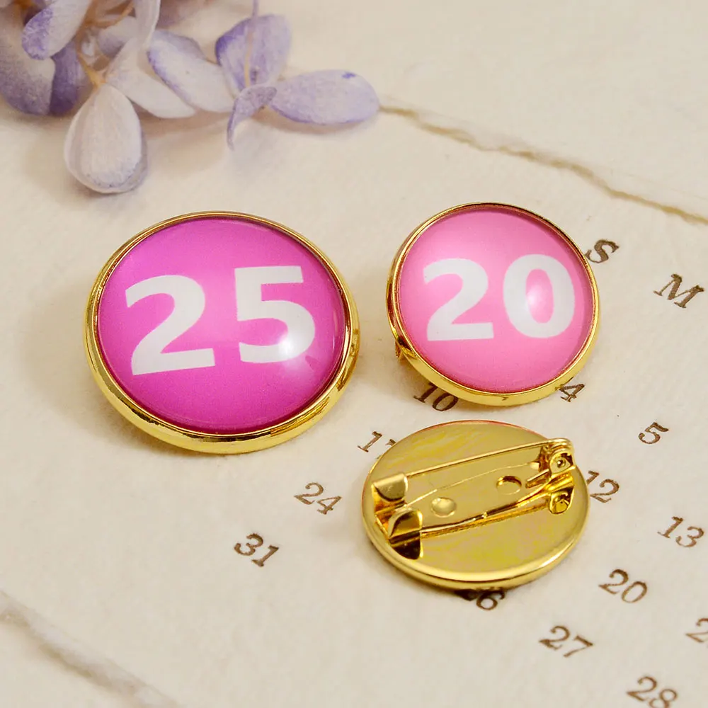 Personalized Gold Brooches Custom Photo Text Logo Glass Cabochon Men Women Zinc Alloy Backpack Lapel Button Badges Brooch Pin