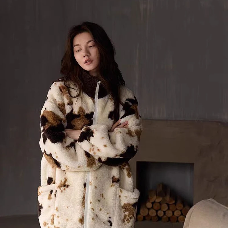 Women Cow Print Coral Fleece Pajama Set Sleepwear Thick Warm Flannel Loungewear with Pocket Loose Home Suit Outfit Autumn Winter