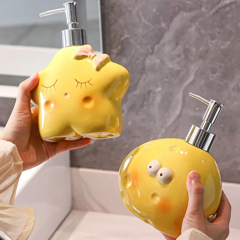 

Girl's Heart Cream Wind, Star Cheese Shape, Bathroom Soap Box Ceramic, Cute Ornament 300ml