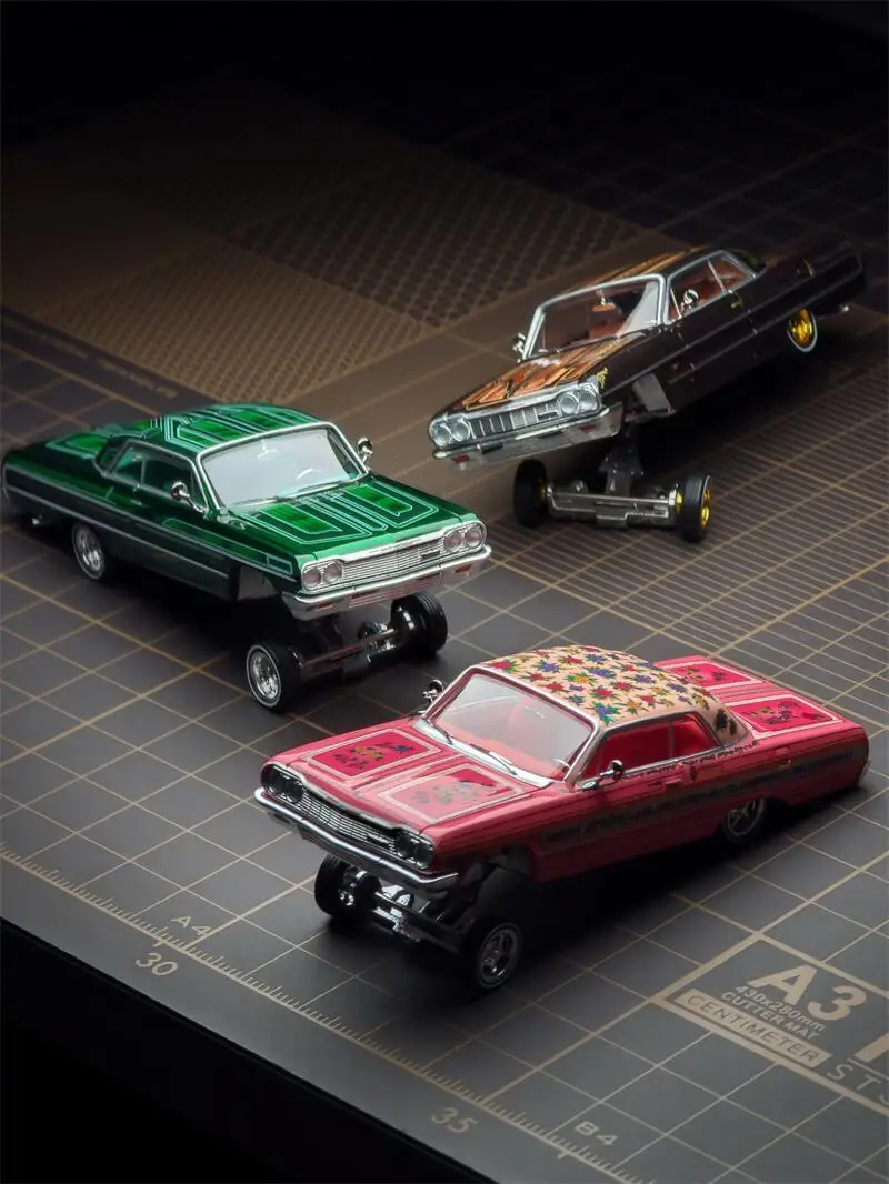 97m 1:64 1964 Impala LowRider Gypsy Rose / ARCHDEMON  Diecast Model Car