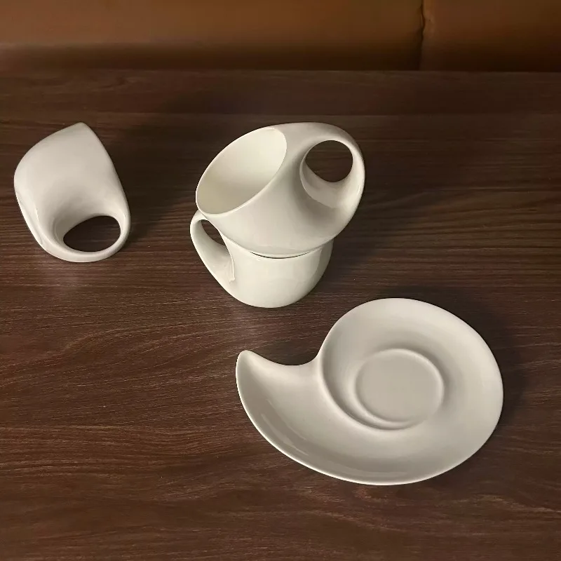 Curved Bone China Couple Coffee Cup Saucer Set Minimalist Household Small Tableware Creative Ceramic Mug Romantic Gift