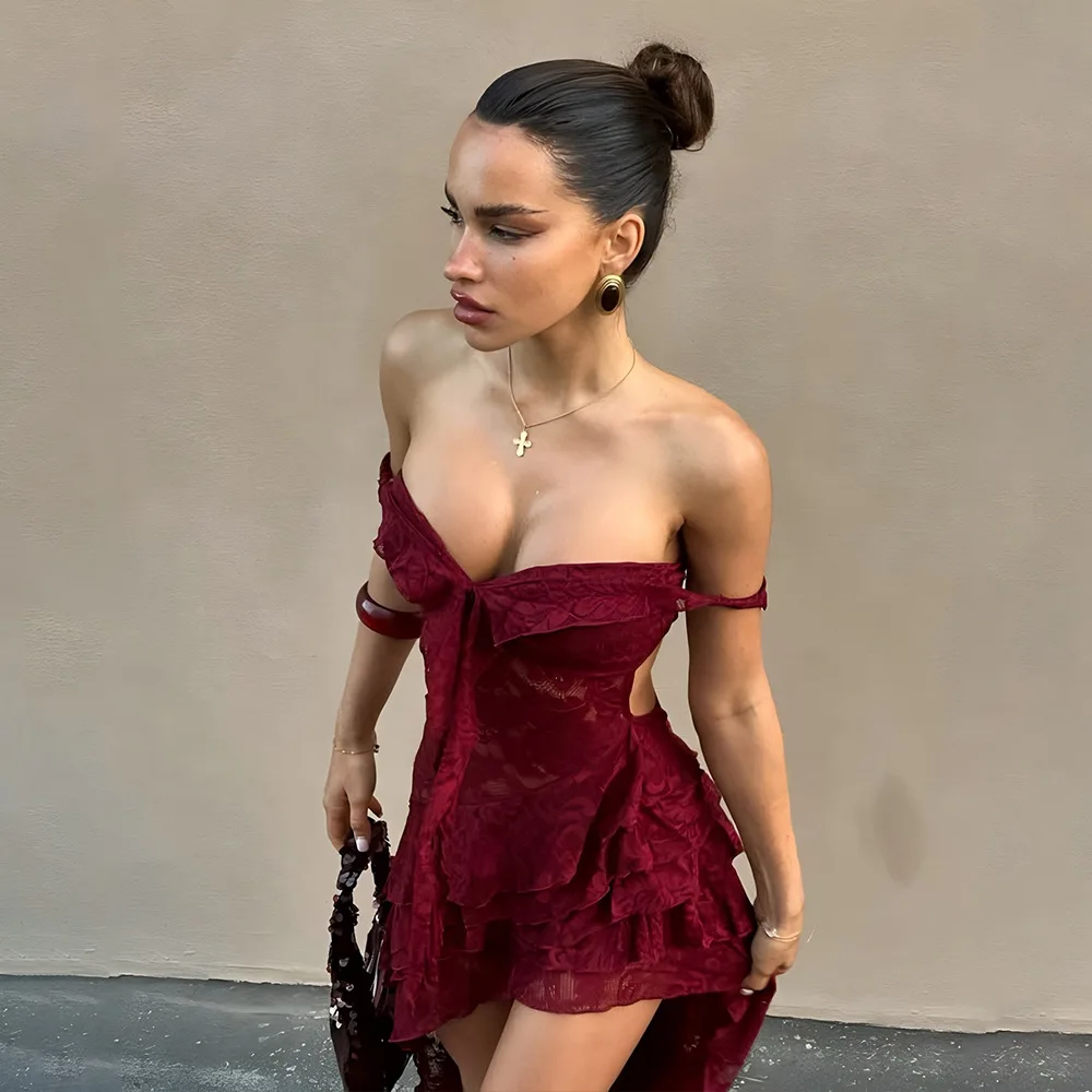 2023 Sommer neues würziges heißes Mädchen-Stil-Spitze-transparentes unregelmäßiges Kleid rückenfreies trägerloses Kleid mit asymmetrischem Saum-Partykleid