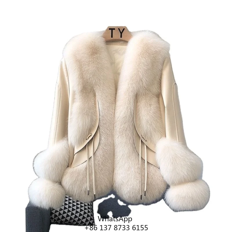 

New Designer Hot Sale Whole Skin Real Fox Fur Coat Women's Winter Fashion Short V-neck Down Coat