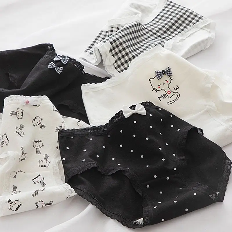 WarmSteps Young Girl Cartoon Panties Cute Woman Underwear Student Brief Pure Cotton Women's Lingerie Middle