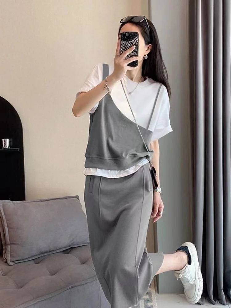 

Женский летний модный комплект больших размеров: юбка с высокой талией и футболка с имитацией двухслойности, с коротким рукавом и круглым вырезом