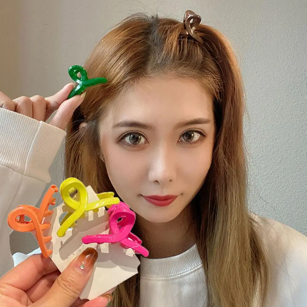

Милый головной убор ярких цветов с челкой, боковой зажим, мини-зажим для волос, маленькая заколка в виде акулы, яркий цвет, заколка для волос с крестом, аксессуары для волос