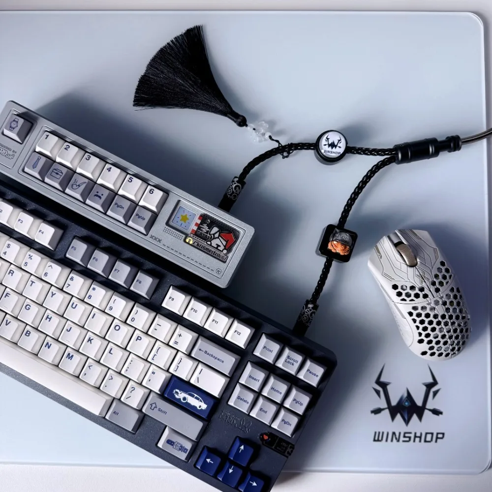 winshop Keyboard aviation plug cable 1.6m data cable USB-A TypeC 1 to 2 8K e-sports magnetic axis mechanical desktop decoration