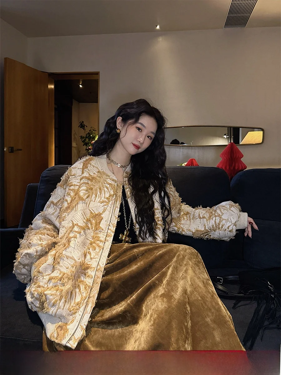 

New 2024 Sanji Bla Flower Embroidered Flight Jaet Cotton Outerwear Casual Autumn Winter Korean Sle Thiened Long Sve