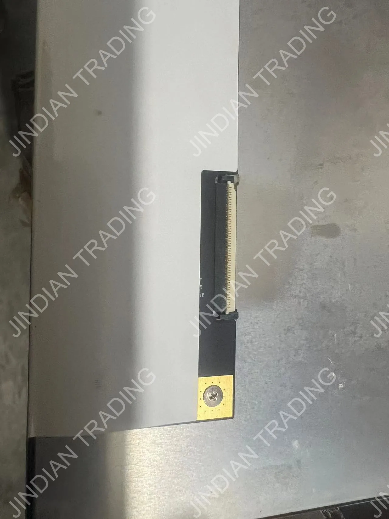 Disassemble 7 inch LCD screen Car screen type: G070VVN01.2