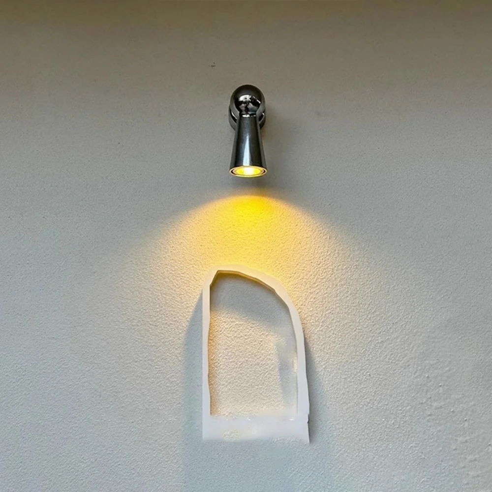 Vintage Metal Wall Sconce Mount Industrial Hallway Spotlight Adjustable Reading Wall Light for Bedroom Restaurant Wall Lamp