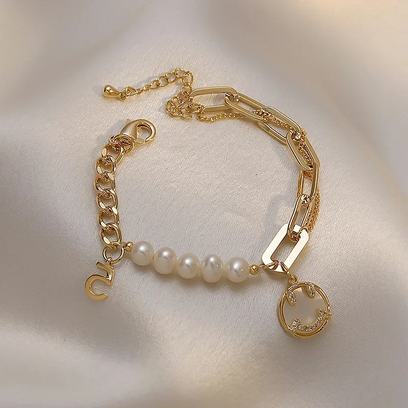 2024 Fashion Pearl CC bracelet Vintage Summer Woman Number 5 Chain Bracelets Luxury Jewelry