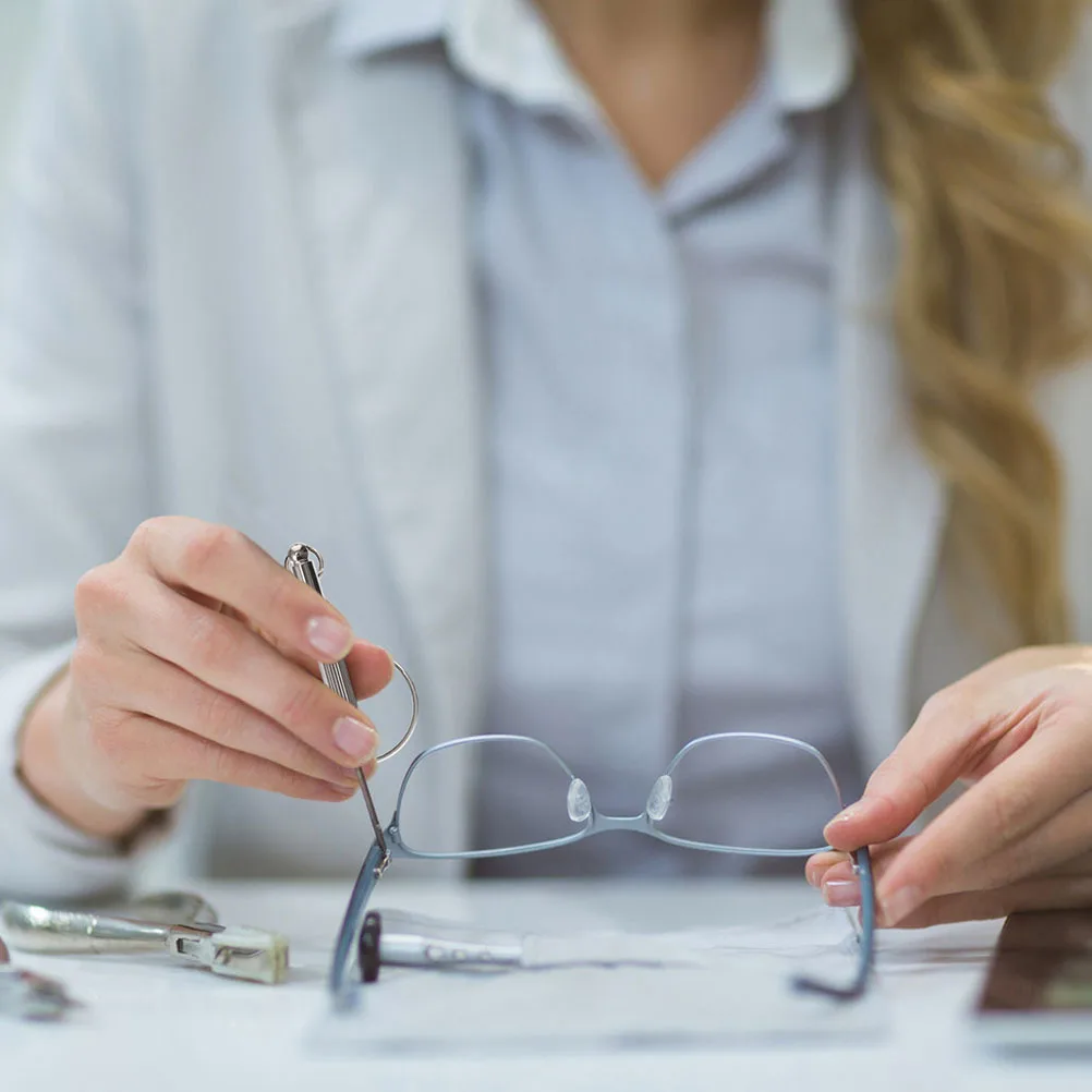 

1Set Portable Glasses Repair Kit with Multi-Size Screws Silicone Pads and Mini Screwdriver for Frame Adjustment Essentials