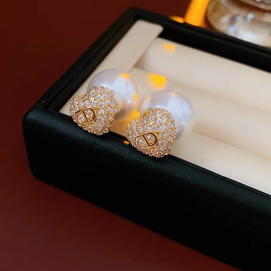 Real Gold Electroplated Silver Needle Love Pearl Earrings French Retro Light Luxury Earrings All-match High-end Fashion Earrings