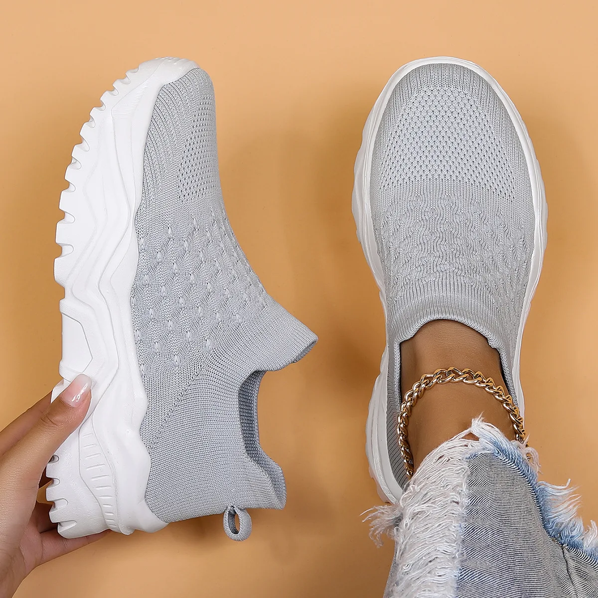 2026 New Light Sneakers Shoes Women Loafers Light Walking Summer Mesh Breathable Knit Slip On Socks Running Shoes Casual Shoes