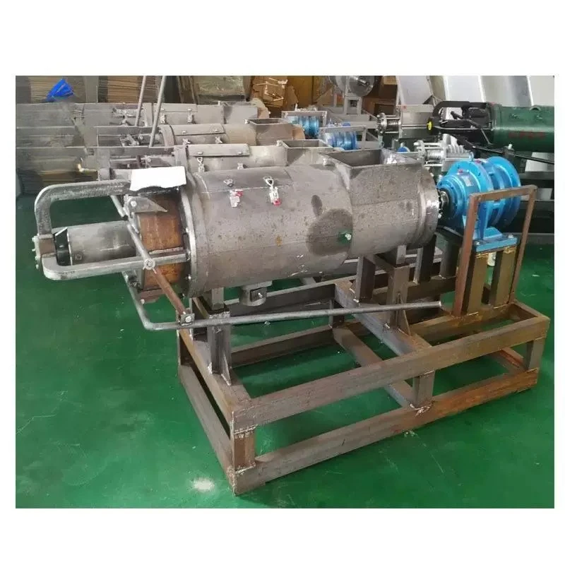 Oblique sieve type solid-liquid separator Farming manure solid-liquid water flushing manure distiller's grains dehydrator Pig