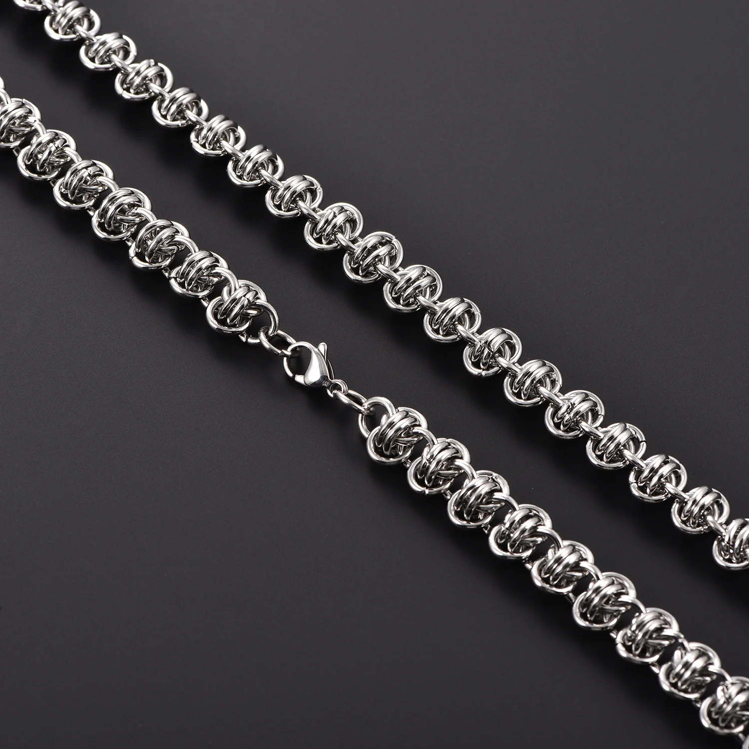 Punk Chunky Knoten-Kette aus Edelstahl, Schwere Halskette, Einzigartige Handgefertigte Panzerkette, Herrenschmuck – Detail 2