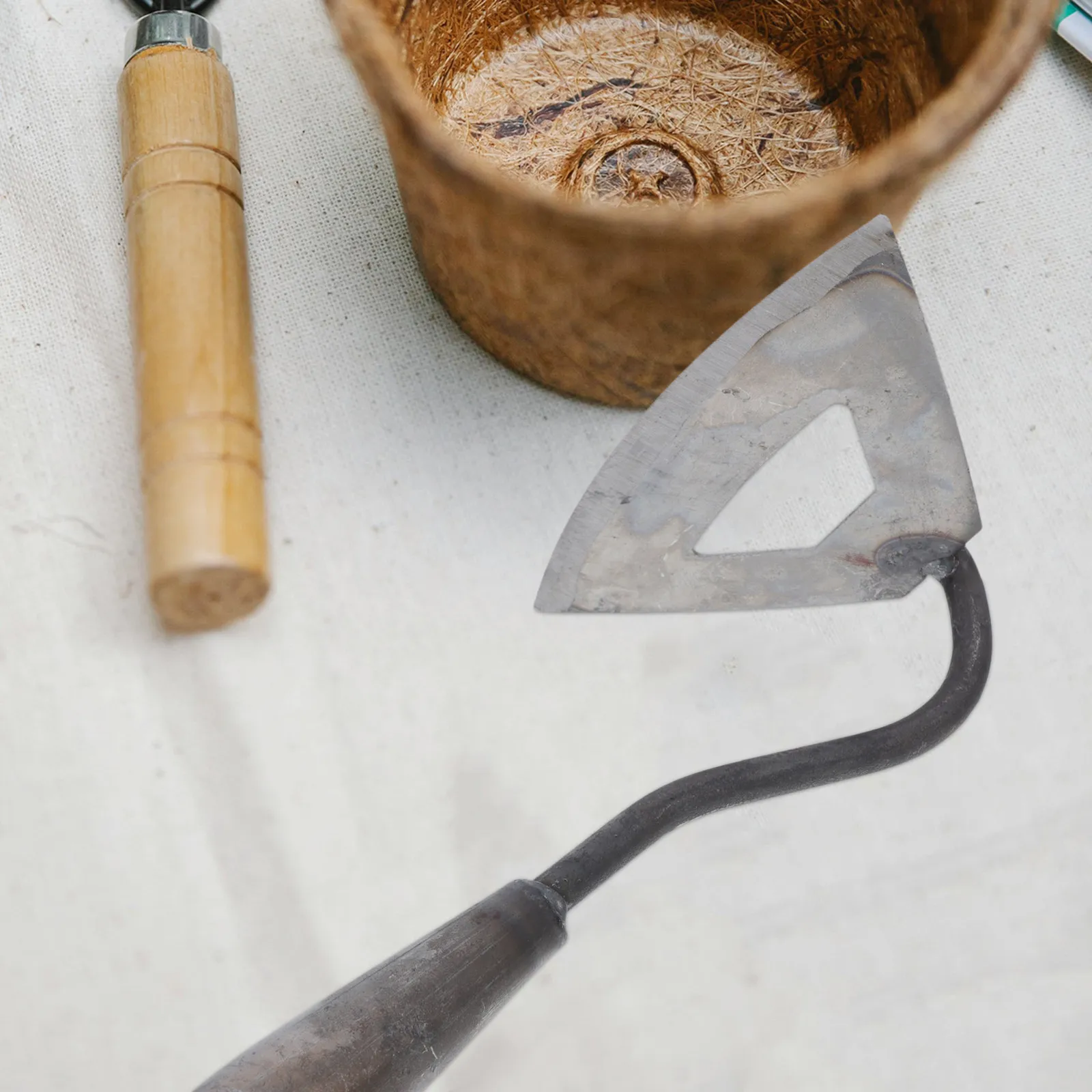 Garden Hoe Hardened Hollow Hole Heavy Duty Tool Easy to Use Weeding Hoe Garden Tool for Planting Backyard Agriculture Tools